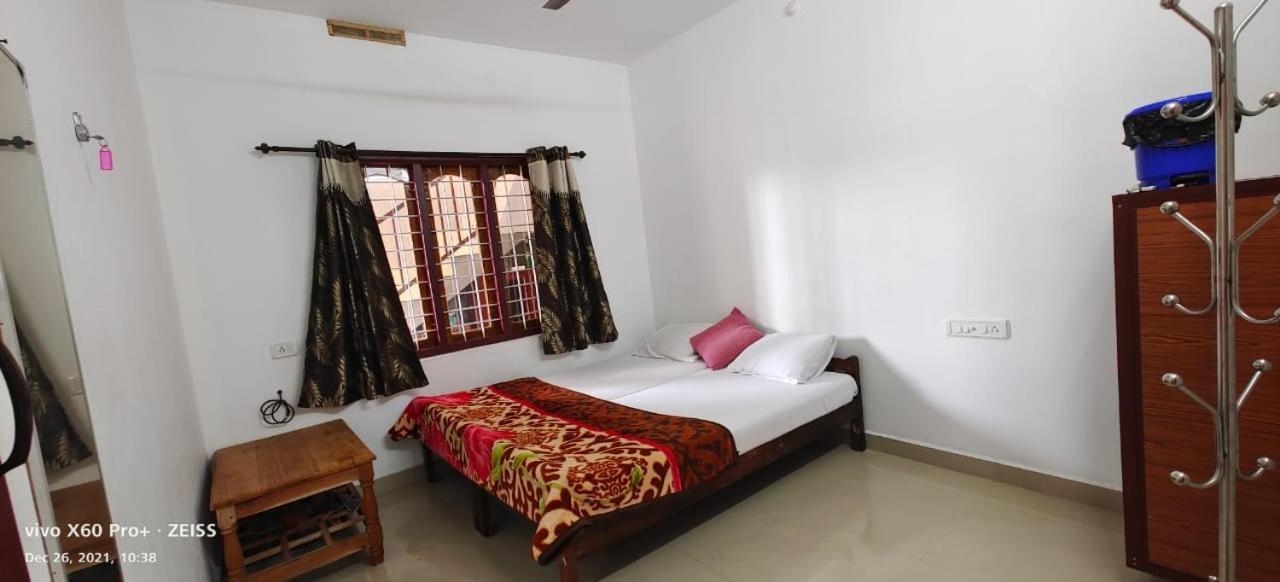 Spice Cottage Homestay Thekkady Eksteriør bilde