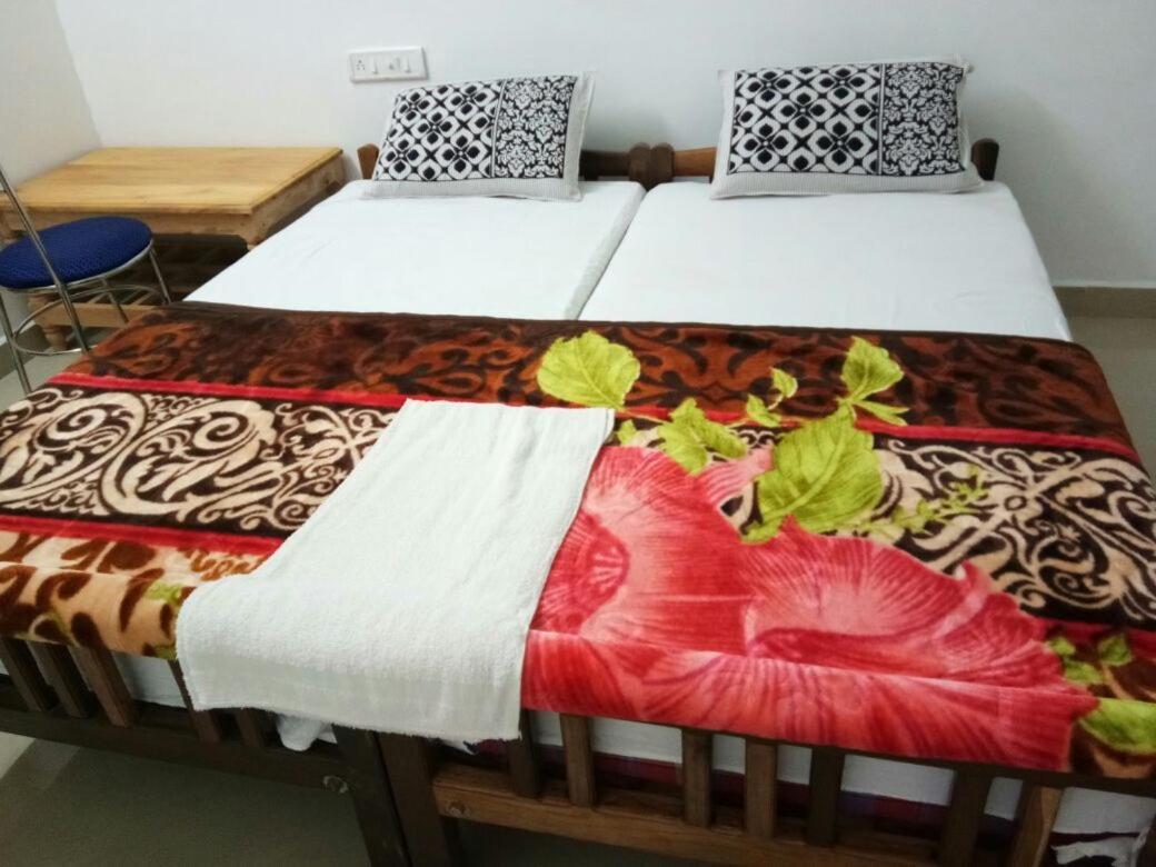 Spice Cottage Homestay Thekkady Eksteriør bilde